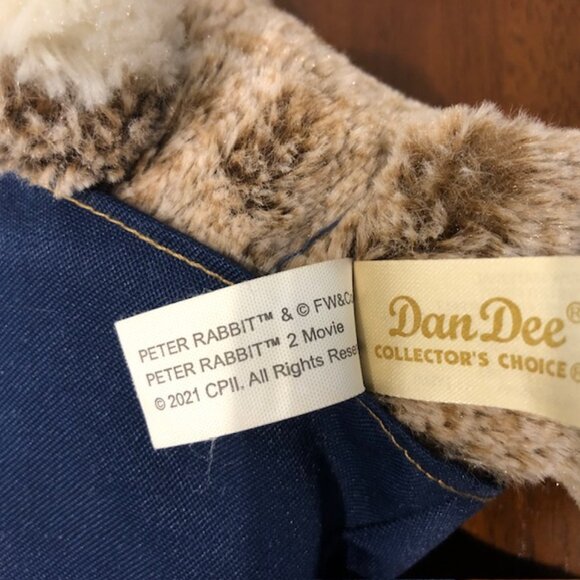 Peter Rabbit Plush Collectible Toy Pre-Owned. - Picture 7 of 12